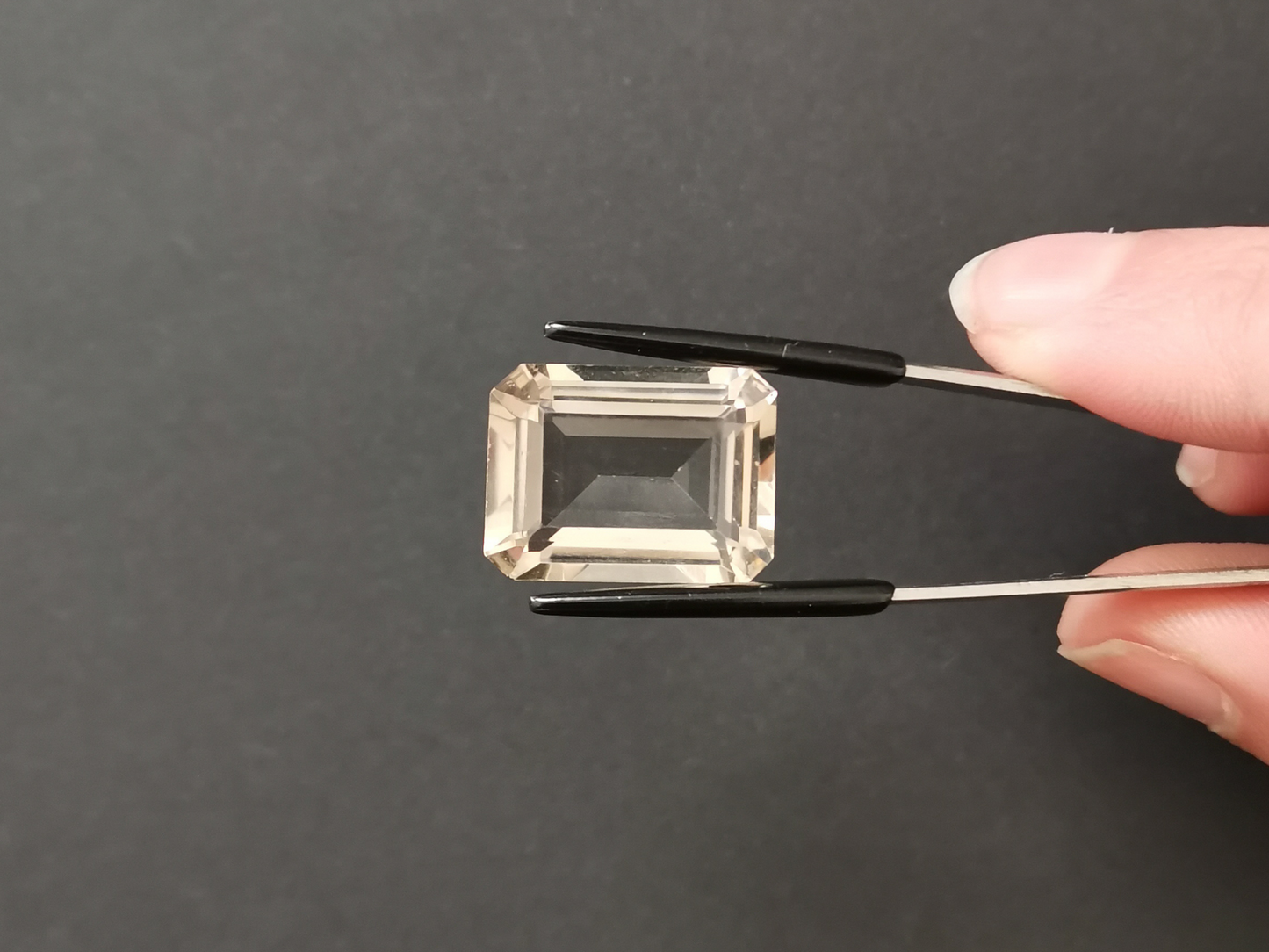 Smoky Quartz Emerald cut Rectangle - 20mm by 15.1mm - 19.72 ct