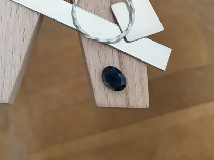 Violet Iolite Oval - 8mm by 6mm - 0.93 ct