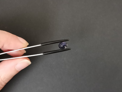 Violet Iolite Oval - 8mm by 6mm - 0.93 ct