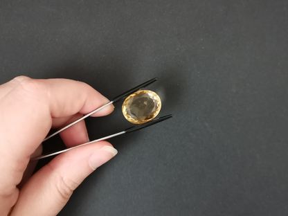 Yellow Citrine Oval - 19.4mm by 15.5mm - 20.98 ct