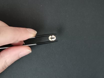 Heliodor (Golden beryl) Oval - 7.9mm by 5.8mm - 1.2 ct