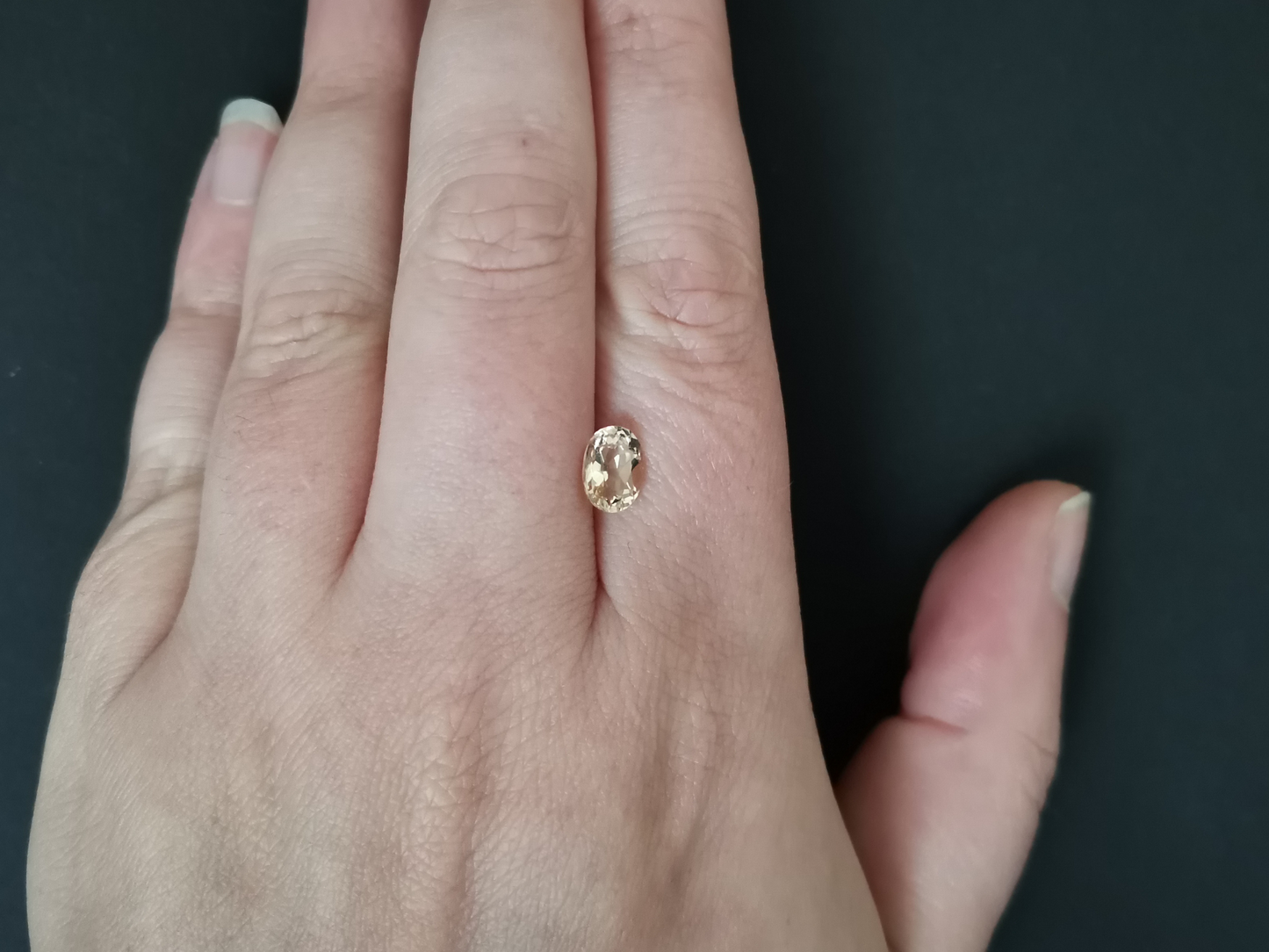 Heliodor (Golden beryl) Oval - 7.9mm by 5.8mm - 1.2 ct