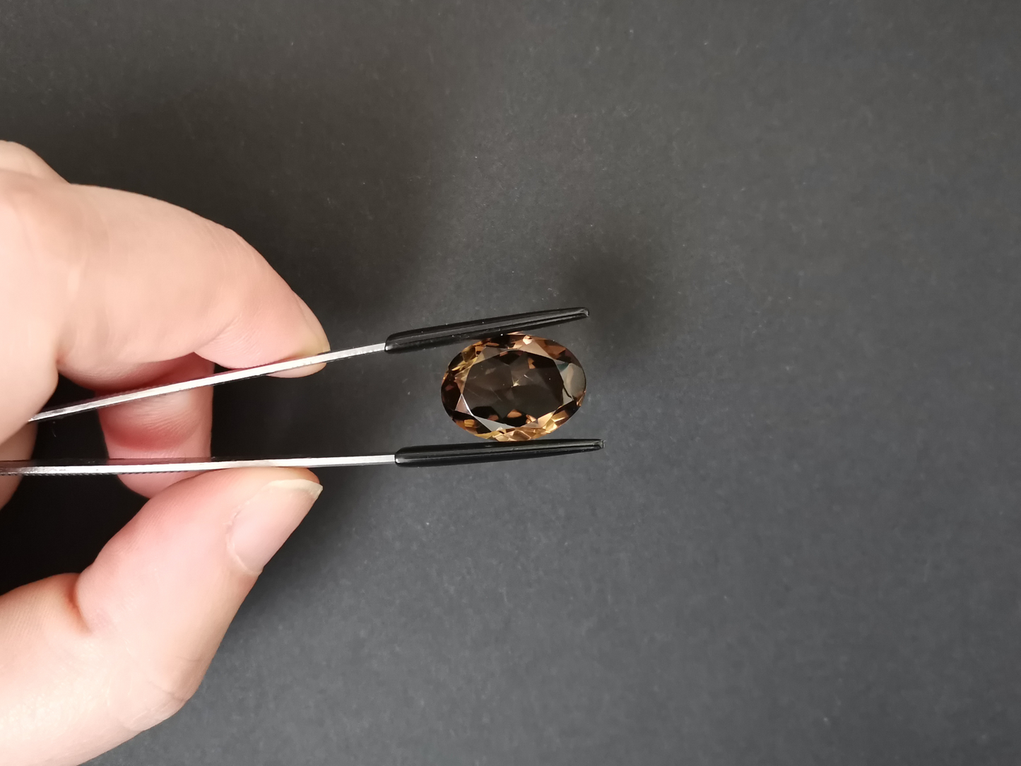 Smoky Quartz Oval - 17.6mm by 12.9mm - 11.10 ct