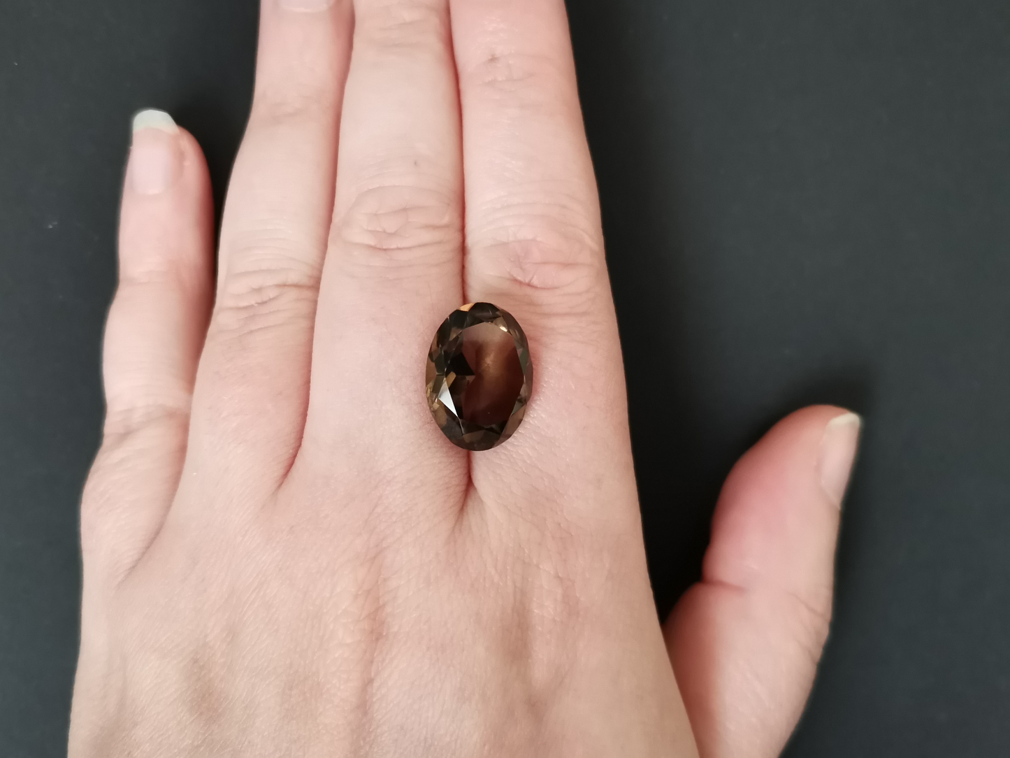 Smoky Quartz Oval - 17.6mm by 12.9mm - 11.10 ct