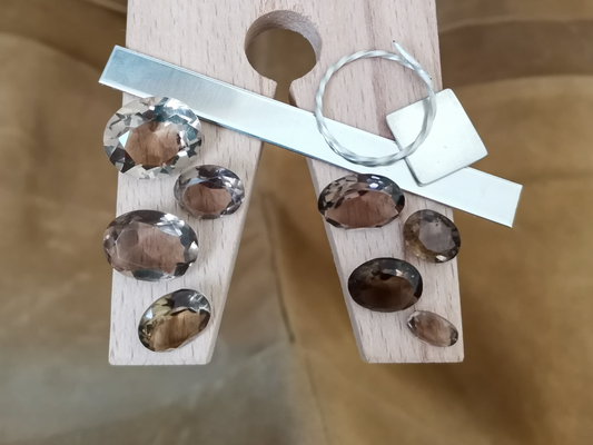 8 x Smoky Quartz Ovals - Bundle in various sizes