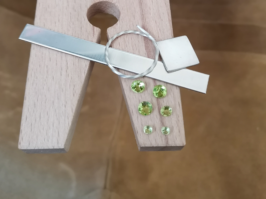 6 x Peridot rounds - Bundle in various sizes