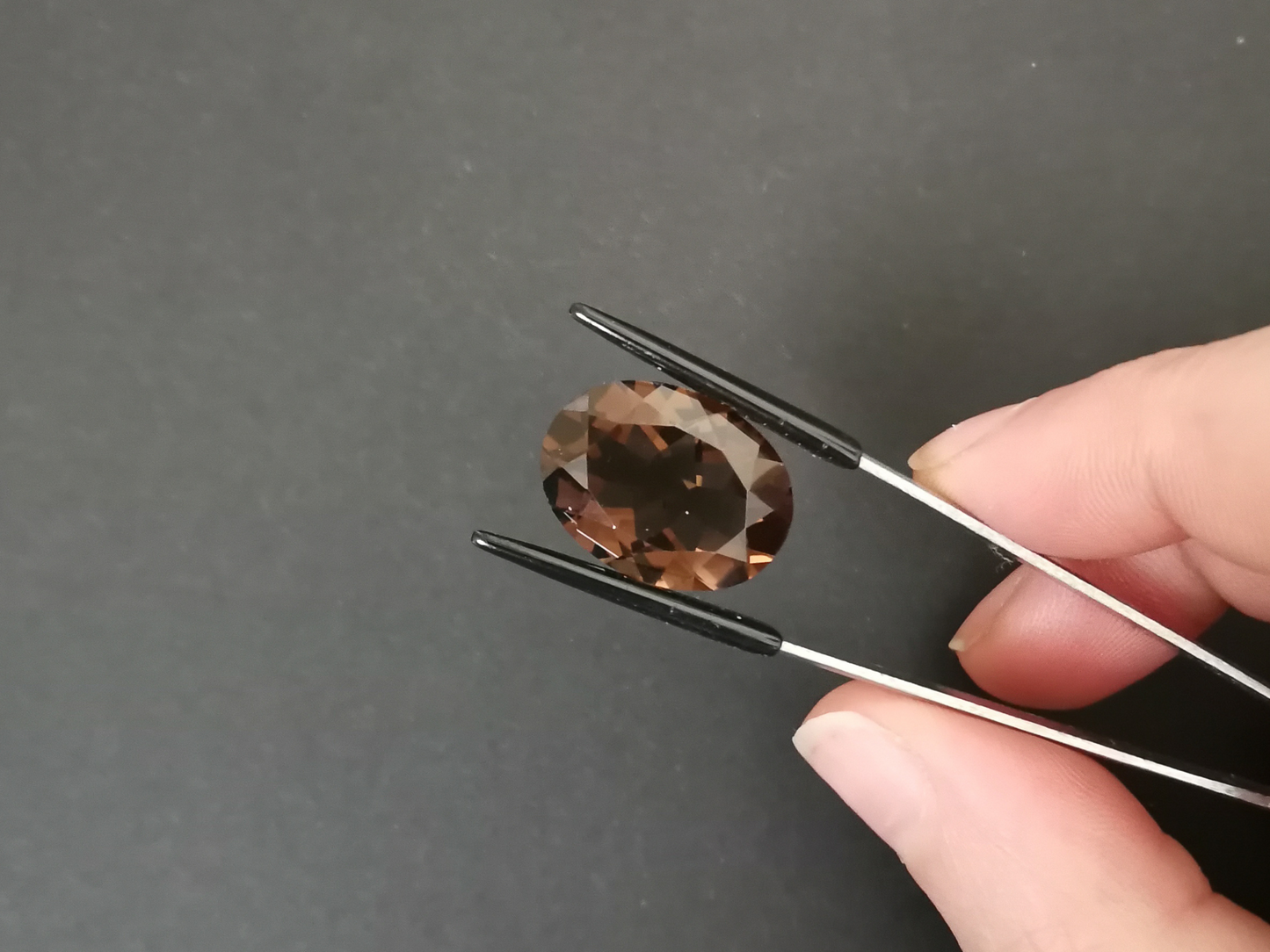 Smoky Quartz Oval - 20mm by 15mm - 14.52 ct