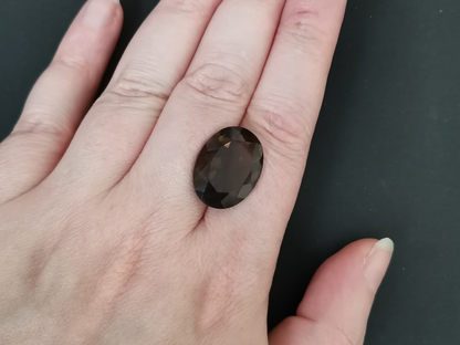 Smoky Quartz Oval - 20mm by 15mm - 14.52 ct