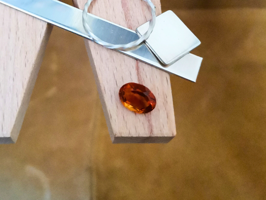 Mandarin Citrine Oval - 9.7mm by 7.3mm - 2.15 ct