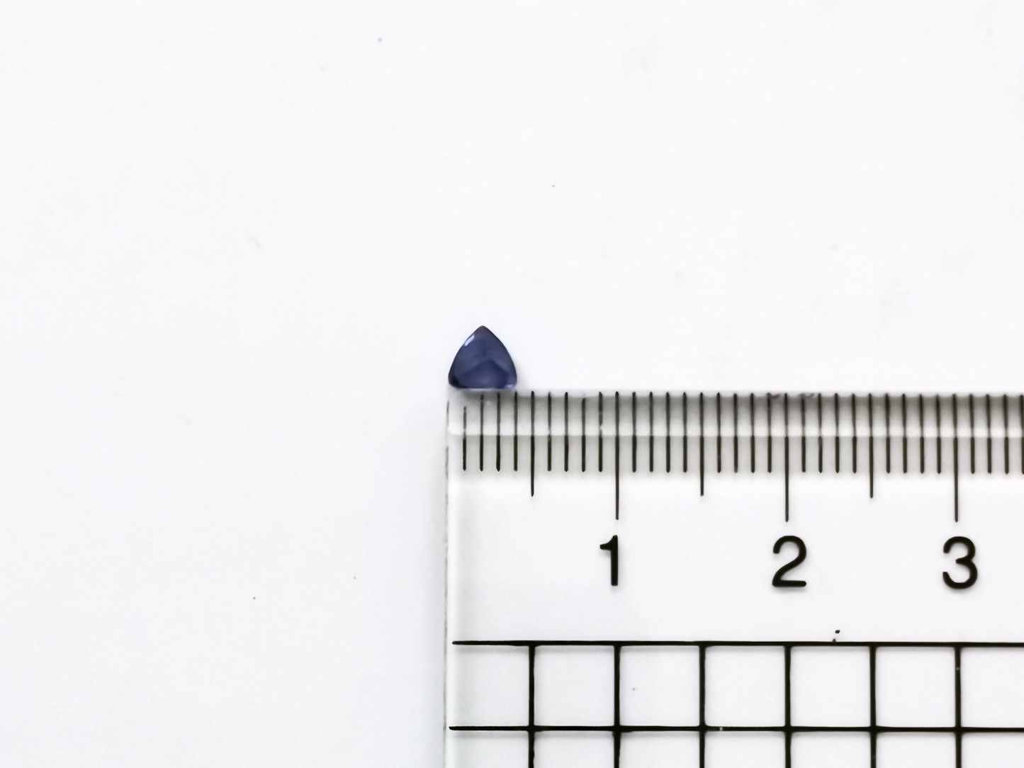 Tanzanite trillion - 4mm by 3.9mm - 0.23 ct