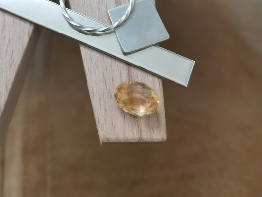 Golden Citrine Oval - 10.9mm by 8.57mm - 3.67 ct