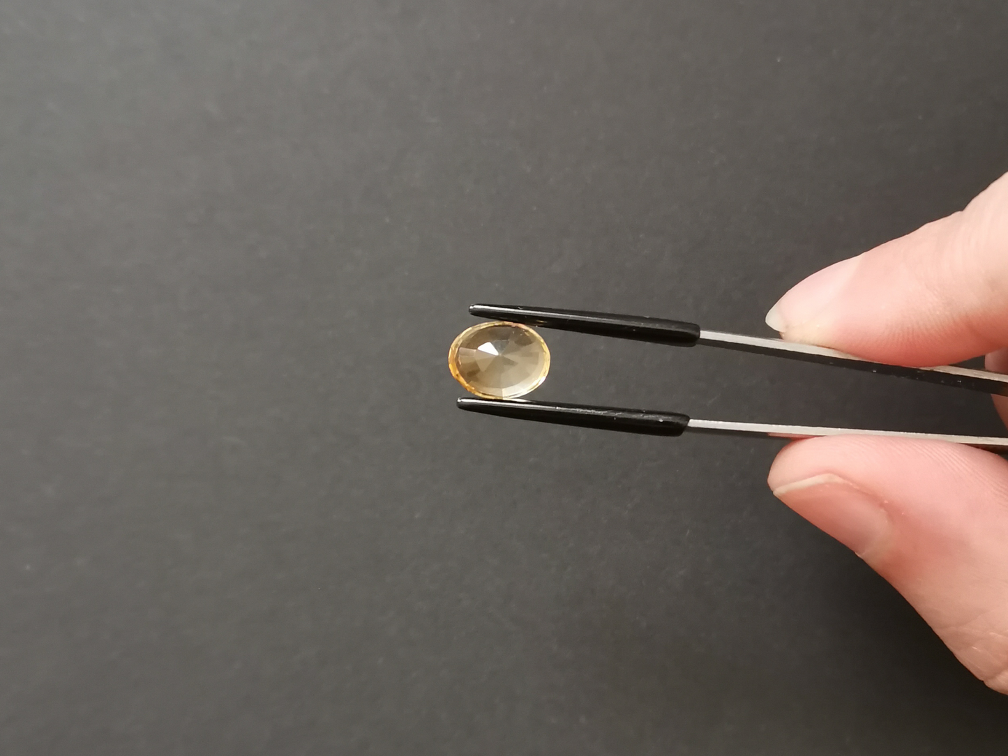 Golden Citrine Oval - 10.9mm by 8.57mm - 3.67 ct