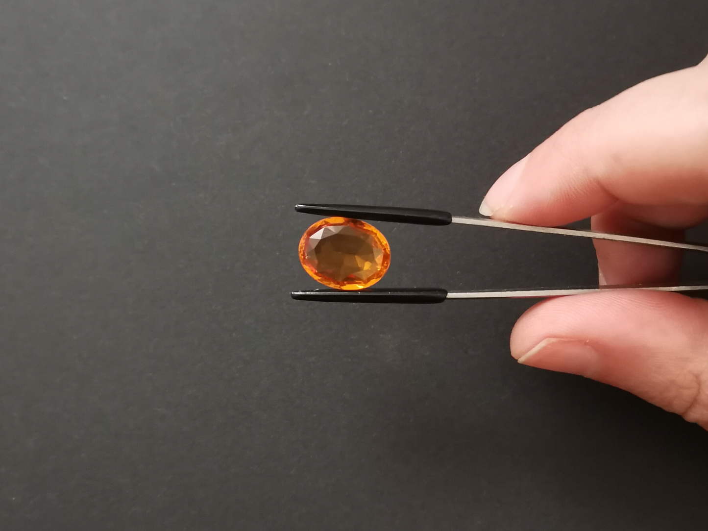 Mandarin Orange Citrine Oval - 14.8mm by 11.5mm - 6.92 ct