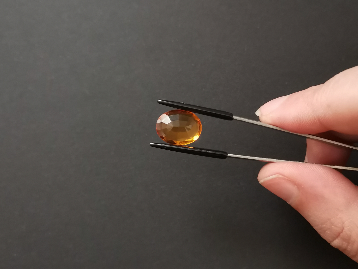 Mandarin Orange Citrine Oval - 14.8mm by 11.5mm - 6.92 ct