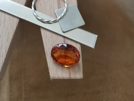 Mandarin Orange Citrine Oval - 14.6mm by 11.4mm - 6.65 ct
