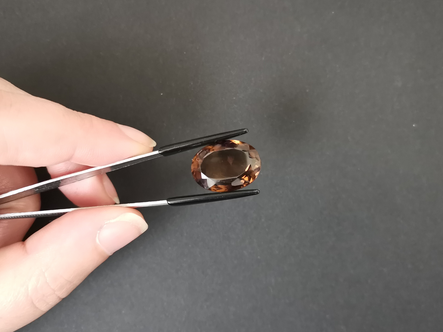 Smoky Quartz Oval - 19mm by 14.2mm - 14.53 ct